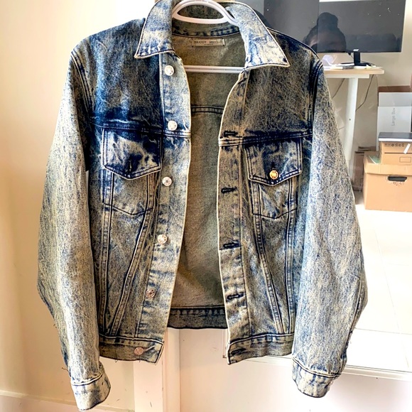Brandy Melville Jackets & Blazers - Brandy Melville jean jacket